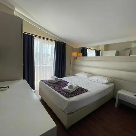 Hotel Gold Butik *