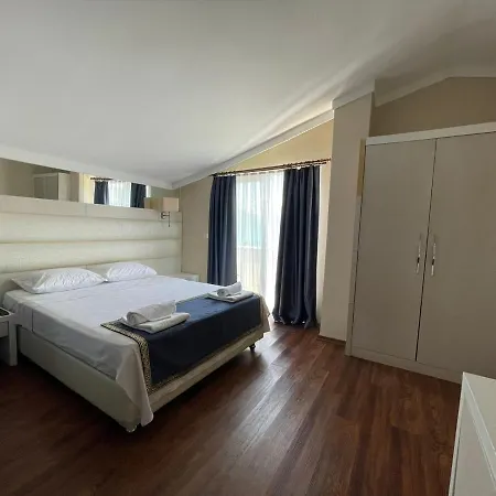 Gold Butik Hotel *